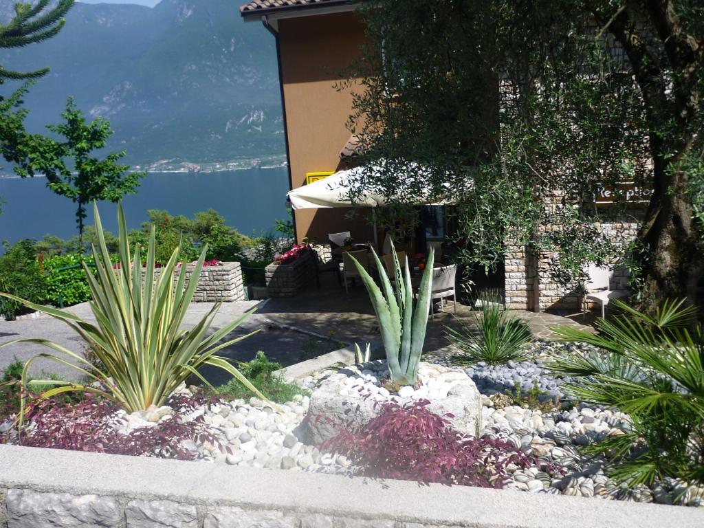 Residence Hotel Maxi Limone sul Garda Exterior foto