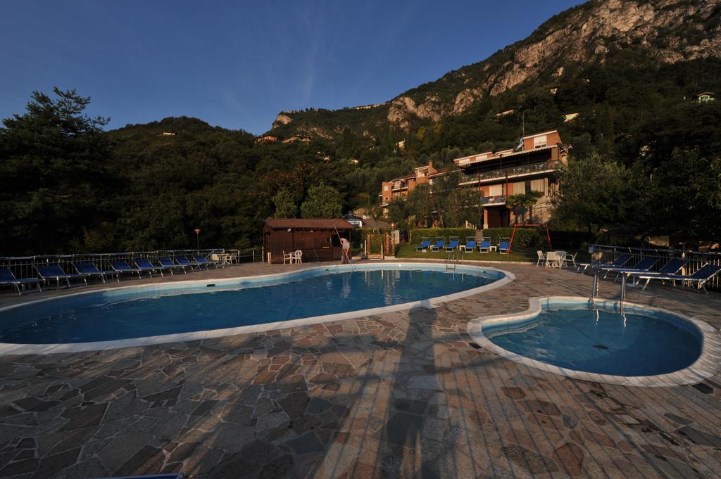 Residence Hotel Maxi Limone sul Garda Exterior foto