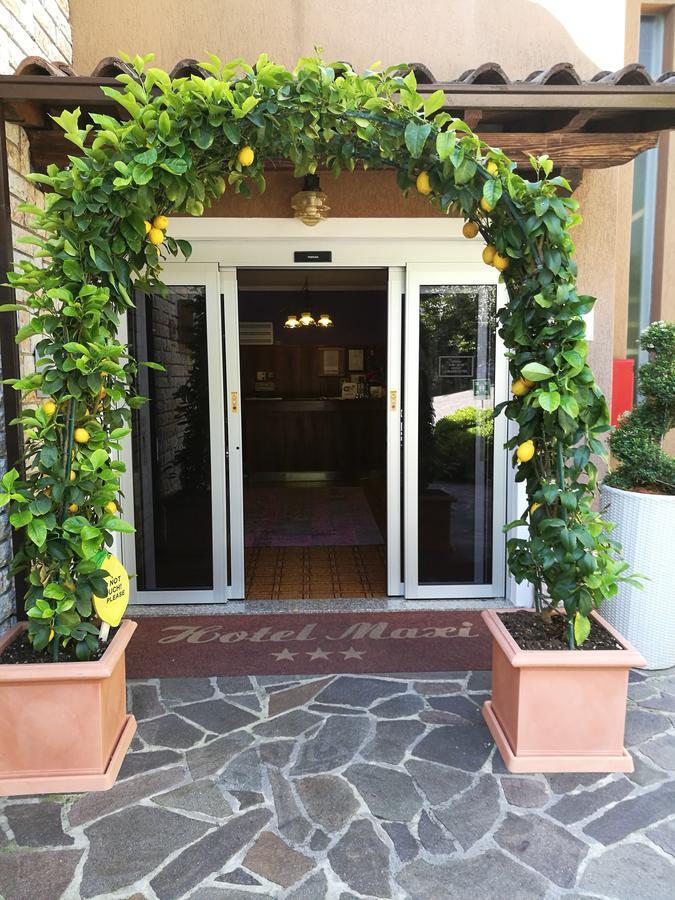 Residence Hotel Maxi Limone sul Garda Exterior foto