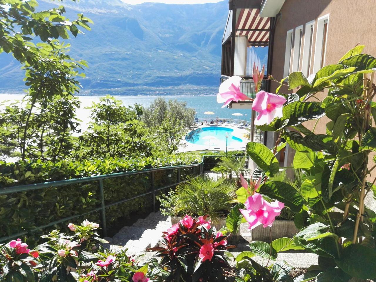 Residence Hotel Maxi Limone sul Garda Exterior foto